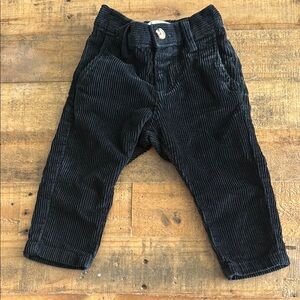 Hope & Henry Black Corduroy Casual Pants with Relaxed Fit